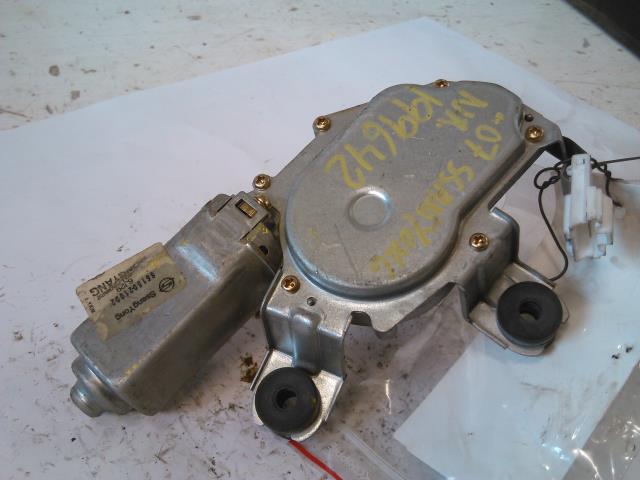 Viskermotor bakrute til SsangYong Rodius 2005-2013 (Type I)  (86150-21002|)