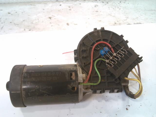 Viskermotor frontrute til Mercedes E-Klasse 1995-2000 (Fase 1) (W210) (W210) (BOSCH|0390241420|)