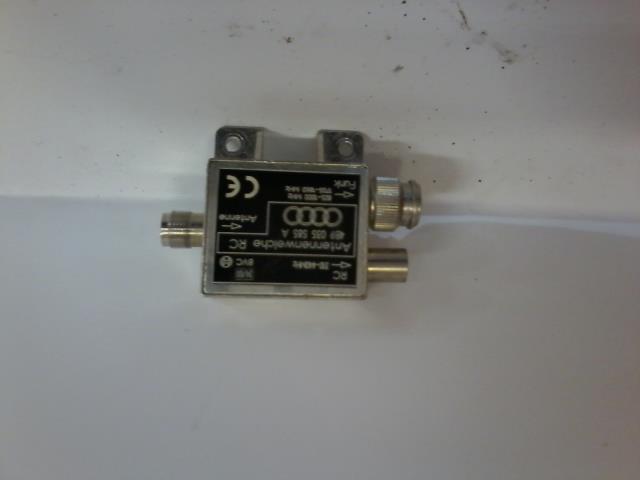 Antenne forsterker til Audi A6, Allroad, 2000-2005 (Type I) (C5) (C5) (4B9 035 585 A)