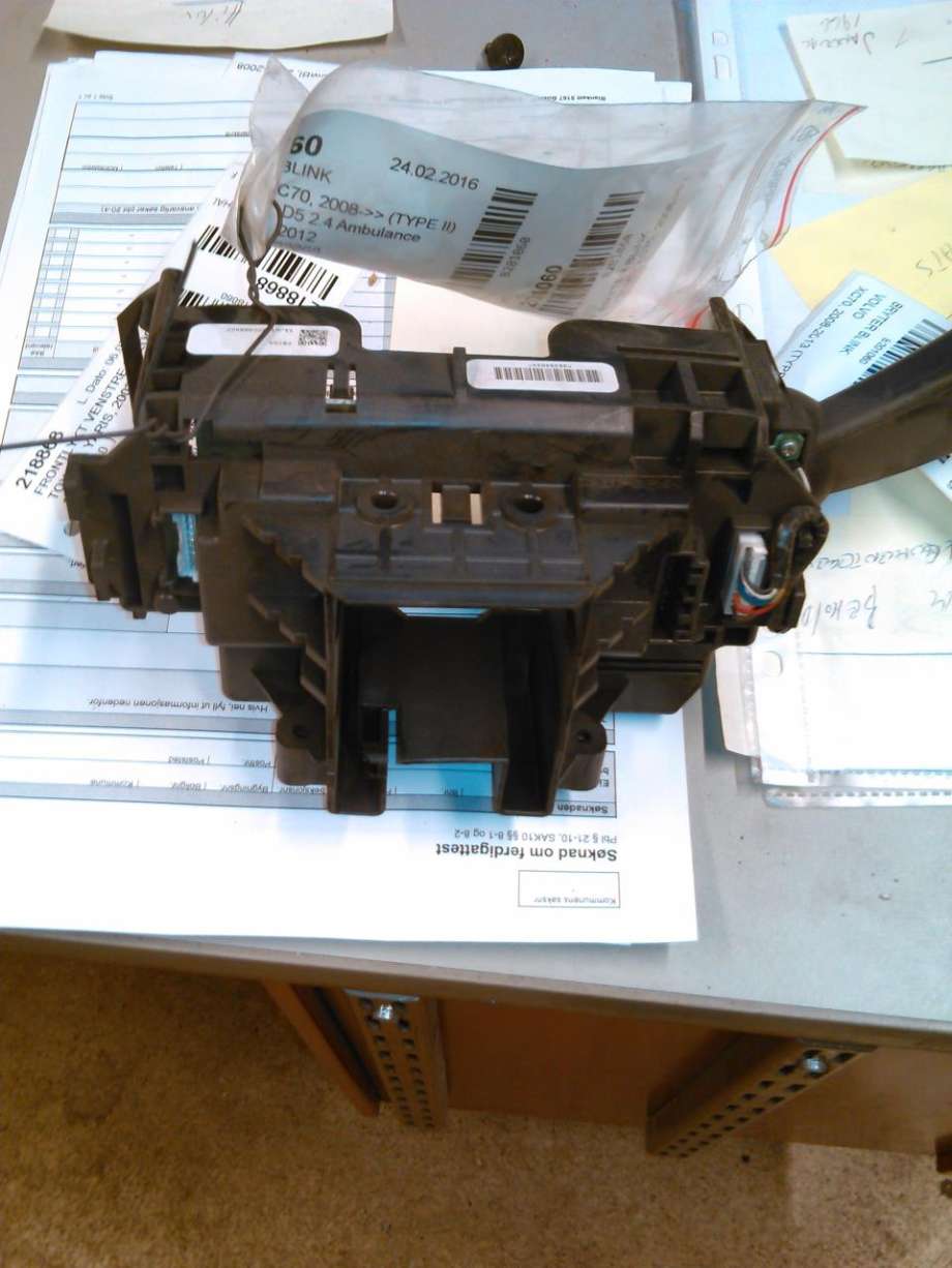 Bryter blink til Volvo XC70 2008-2013 (Type II, Fase 1)  (31334647|)