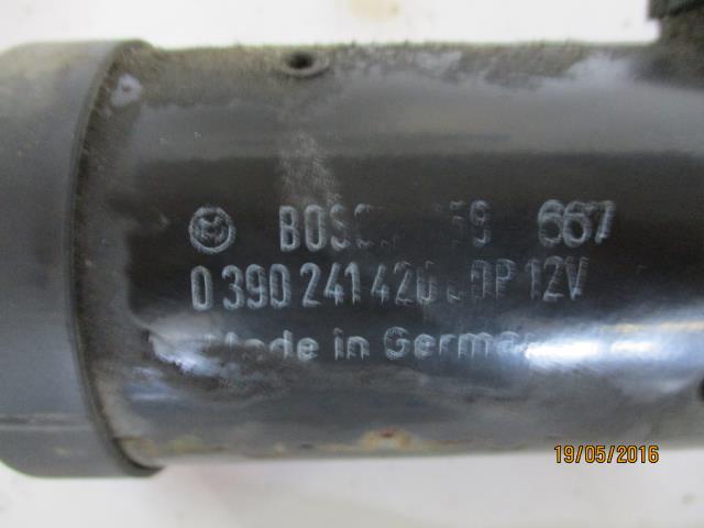 Viskermotor frontrute til Mercedes E-Klasse 1995-2000 (Fase 1) (W210) (W210) (BOSCH|0390241420|)
