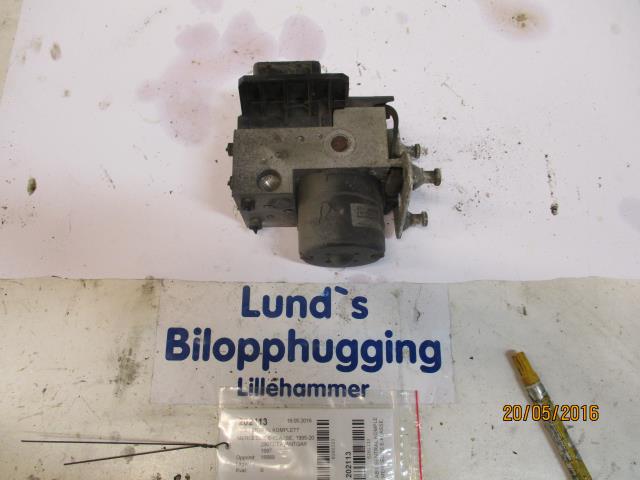 ABS sentral til Mercedes E-Klasse, 1995-2000 (Fase 1) (W210) (W210) (BOSCH|0 130 108 068)