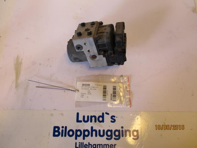 ABS sentral til VW Passat, 1997-2000 (B5,3B) (B5,3B) (BOSCH|8E0 614 111)