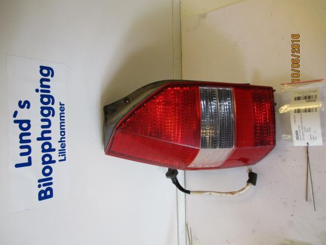 Baklykt venstre til Mitsubishi Space Wagon, 2000-2004  