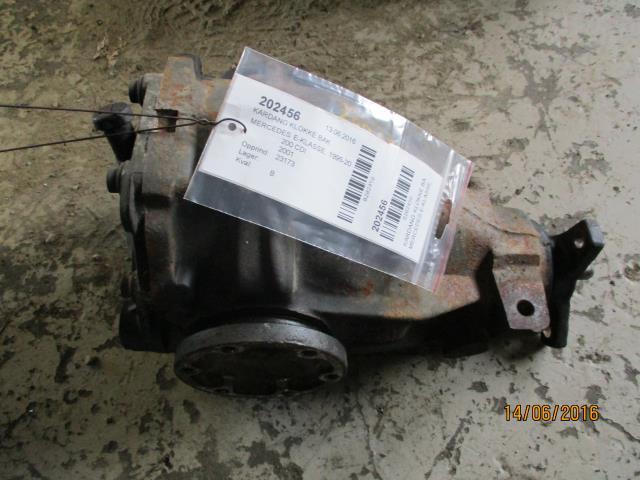 Kardang klokke bak til Mercedes E-Klasse, 1995-2000 (Fase 1) (W210) (W210)