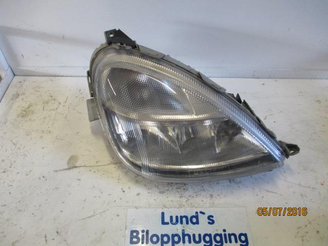 Frontlykt høyre halogen til Mercedes A-Klasse 1998-2004 (W168) (W168)