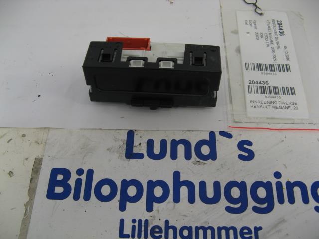 Instrument diverse til Renault Megane, 2003-2005 (Type II, Fase 1)  (8200107839--B)