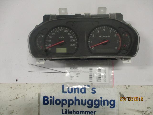 Instrumentpanel til Mitsubishi Space Wagon, 2000-2004  
