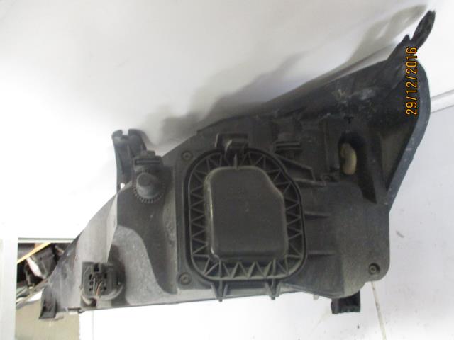 Frontlykt høyre halogen til Ford Focus 1998-2004 (Type I)