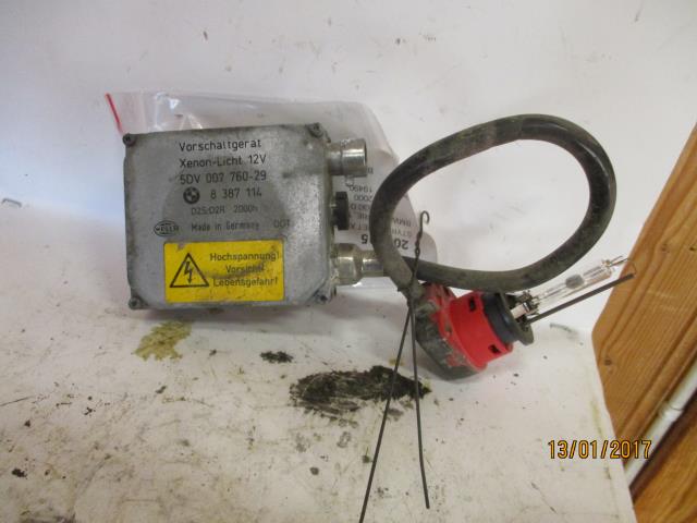 Styreenhet xenon/ballast til BMW 5-Serie 1996-2003 (E39) (E39) (HELLA|5DV 007 750-29|8 387 114|)