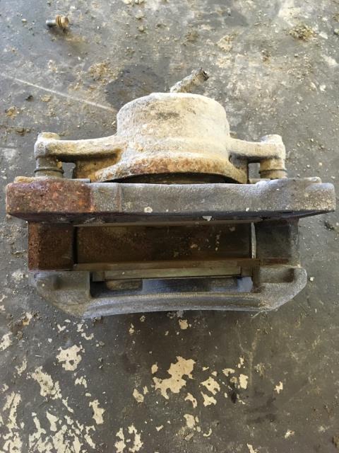 Bremsecaliper venstre foran til Toyota Hiace, 2007-2012 (Fase 3)  