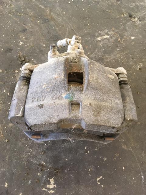 Bremsecaliper venstre foran til Toyota Hiace 2007-2012 (Fase 3)  