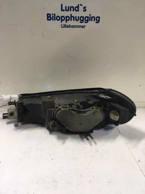 Frontlykt høyre halogen til Ford Mondeo 1997-2000 (Type II)  
