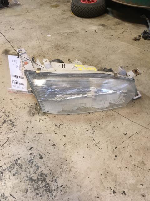 Frontlykt høyre halogen til Toyota Camry, 1992-1996