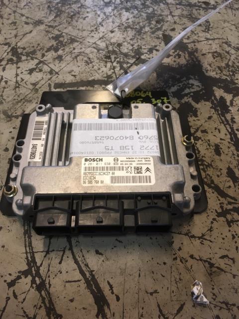 Styreenhet motor til Peugeot 307, 2001-2004 (Fase 1)  (BOSCH|0281011630)