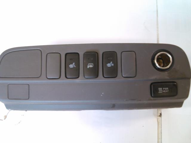 Bryter diverse til Toyota Hilux, 2012-2016  