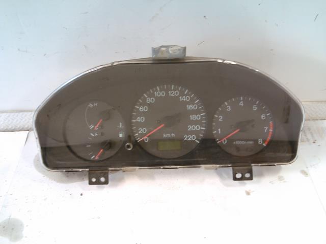 Instrumentpanel til Mazda 323F 1999-2003