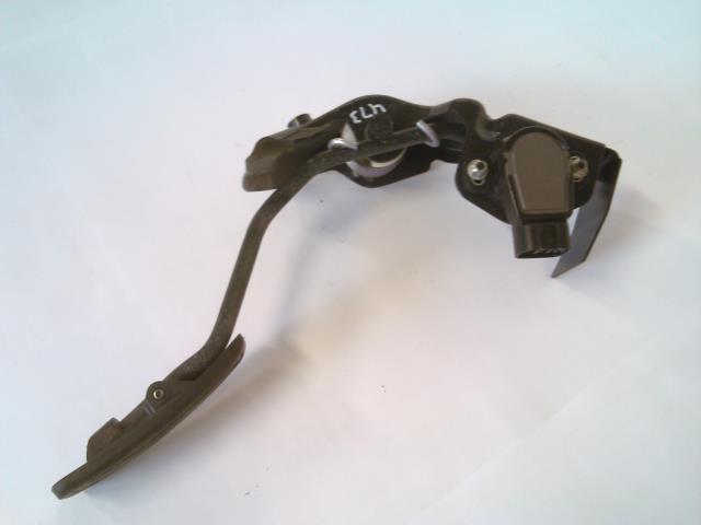 Pedal gass til Toyota Avensis, 2003-2008 (Type II)  