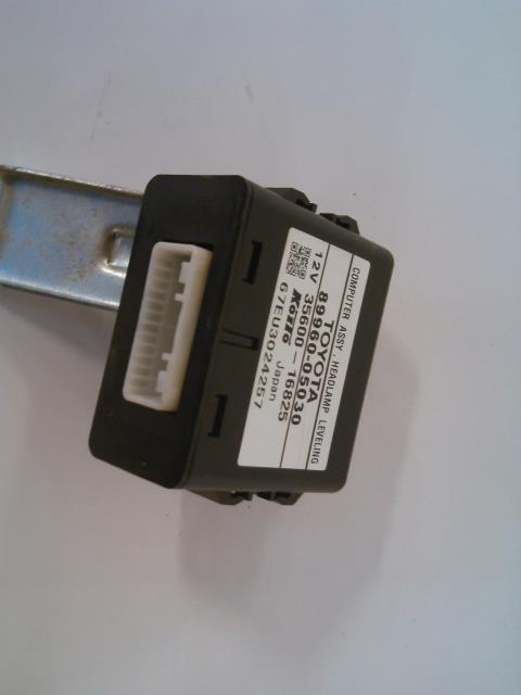 Styreenhet diverse til Toyota Avensis, 2003-2008 (Type II)  (KOITO|89960-05030)
