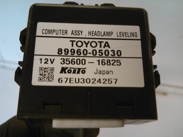 Styreenhet diverse til Toyota Avensis 2003-2008 (Type II)  (KOITO|89960-05030|35600-16825|)