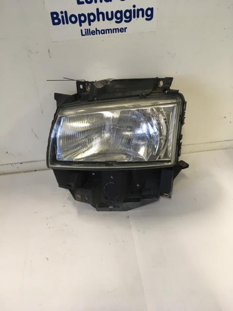Frontlykt venstre halogen til VW Transporter / Caravelle, 1990-2003 (T4) (T4) 