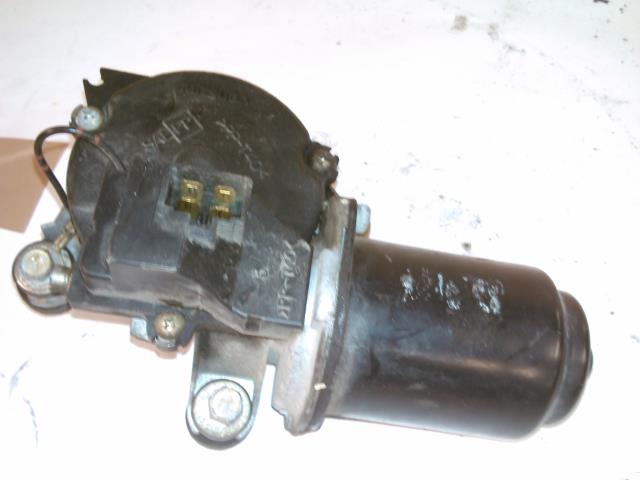 Viskermotor frontrute til Mazda 323F, 1999-2003  