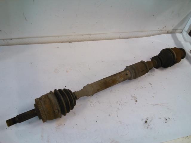 Drivaksel høyre foran, bensin/manuell til Volvo V40 / S40, 2000-2004 (Type I, Fase 2)  