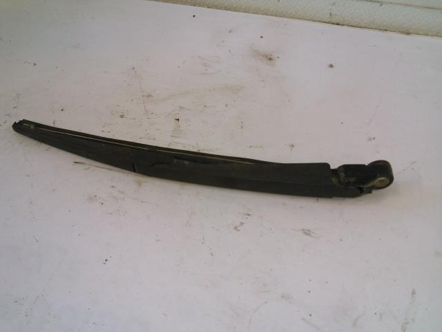 Viskerarm bakrute til Toyota RAV4, 2000-2006 (Type II)  