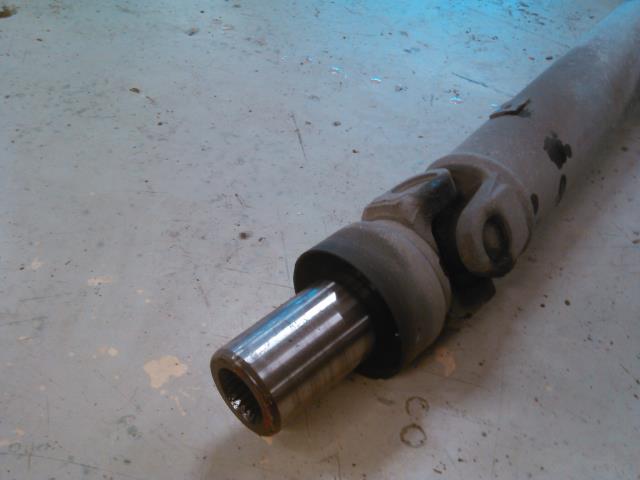 Mellomaksel bakre til Mitsubishi Outlander 2003-2006 (Type I)