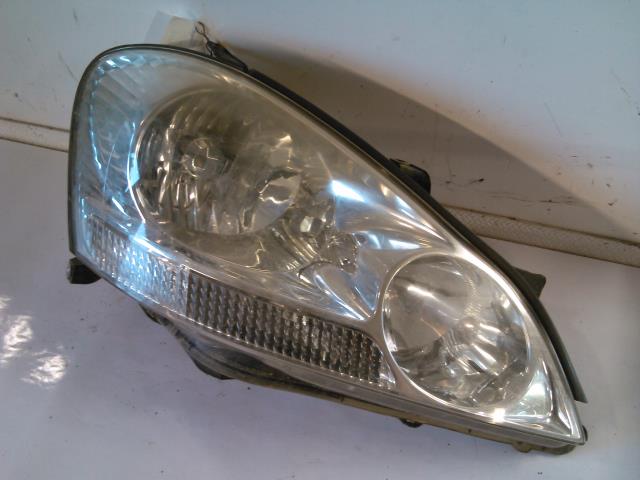 Frontlykt venstre halogen til Toyota Avensis, Verso, 2001-2009  
