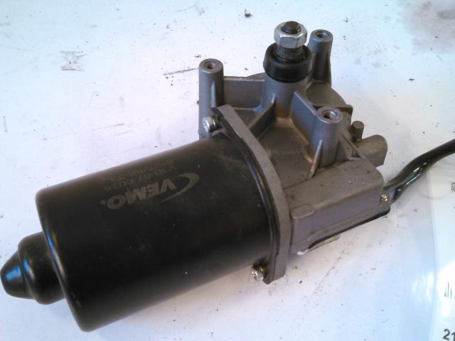 Viskermotor frontrute til Mercedes C-Klasse 2004-2007 (Fase 2) (W203) (W203) (VEMO|987069533|V30-07-0026|)