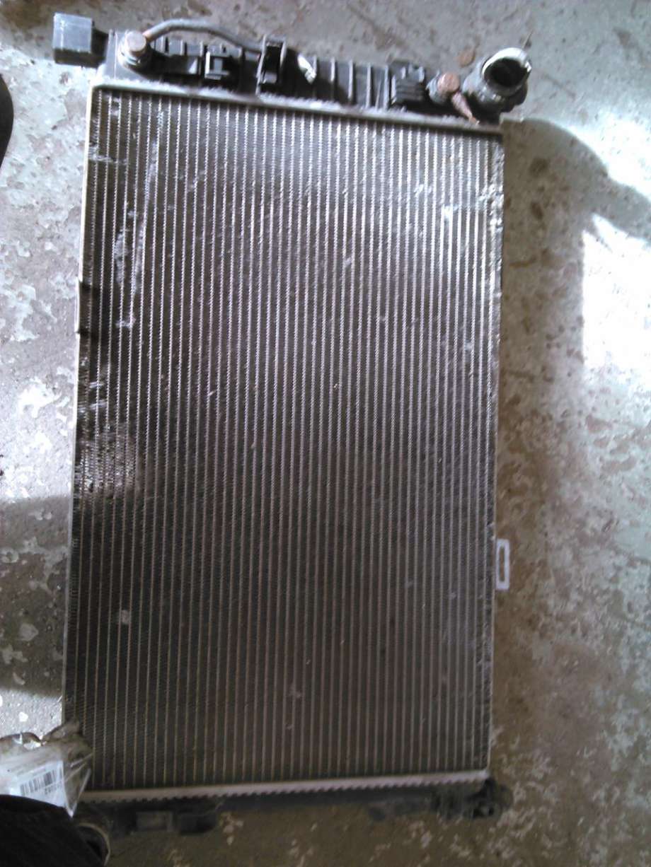 Radiator (automat gir) til Mercedes C-Klasse 2004-2007 (Fase 2) (W203) (W203) 