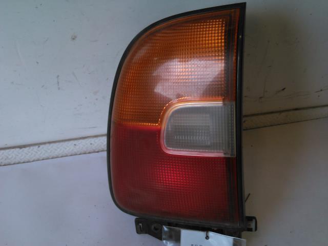 Baklykt venstre til Toyota RAV4, 1994-2000 (Type I)  