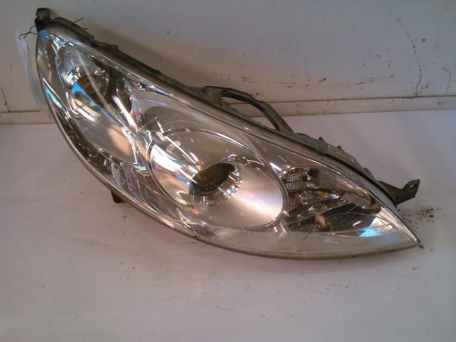 Frontlykt venstre halogen til Peugeot 407 2004-2010