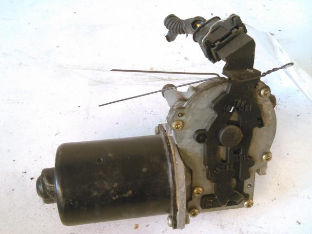 Viskermotor frontrute til Volvo V70 2000-2004 (Type II, Fase 1)  (VALEO|09151848|404.775|)