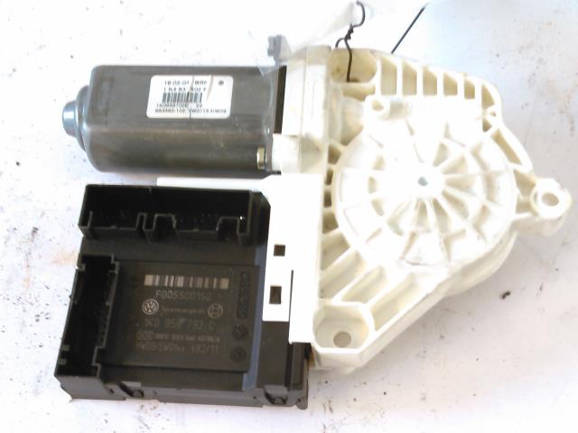 Ruteheis, kun motor, høyre foran til VW Golf V, Combi, 2003-2008  (1K0959702E)