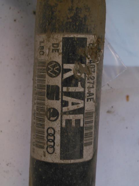 Drivaksel venstre foran, bensin/manuell til Audi A4 2001-2004 (Type II) (B6) (B6) 