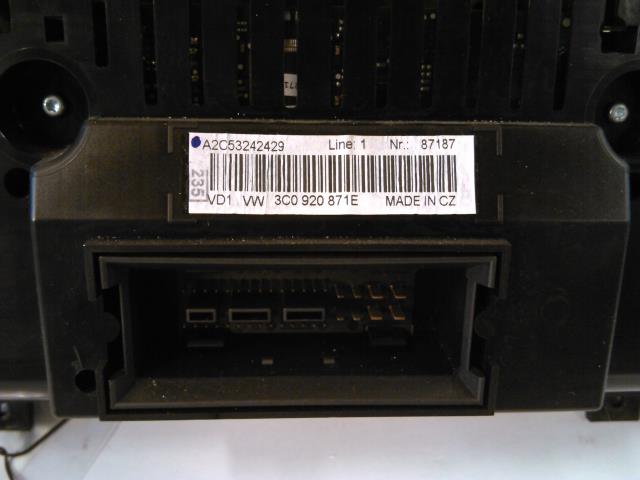 Instrumentpanel til VW Passat 2005-2010 (B6) (B6) (3C0920871E|)
