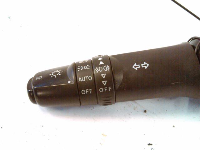 Bryter blink til Mitsubishi Outlander 2010-2012 (Type II, Fase 2)  (E380-013|)