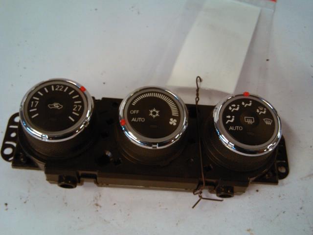 Varmeapparat betjening til Mitsubishi Outlander, 2010-2012 (Type II, Fase 2)  (VISTEON|7820A115XC)