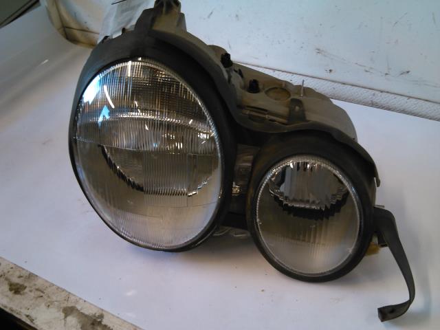 Frontlykt høyre halogen til Mercedes E-Klasse, 1995-2000 (Fase 1) (W210) (W210) 