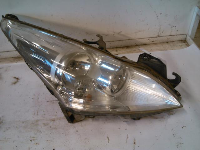 Frontlykt høyre halogen til Peugeot 3008, 2009-2016 (Type I)  