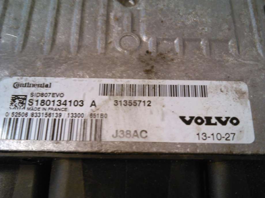 Styreenhet motor til Volvo V40 2012-2019  (S180134103A|)