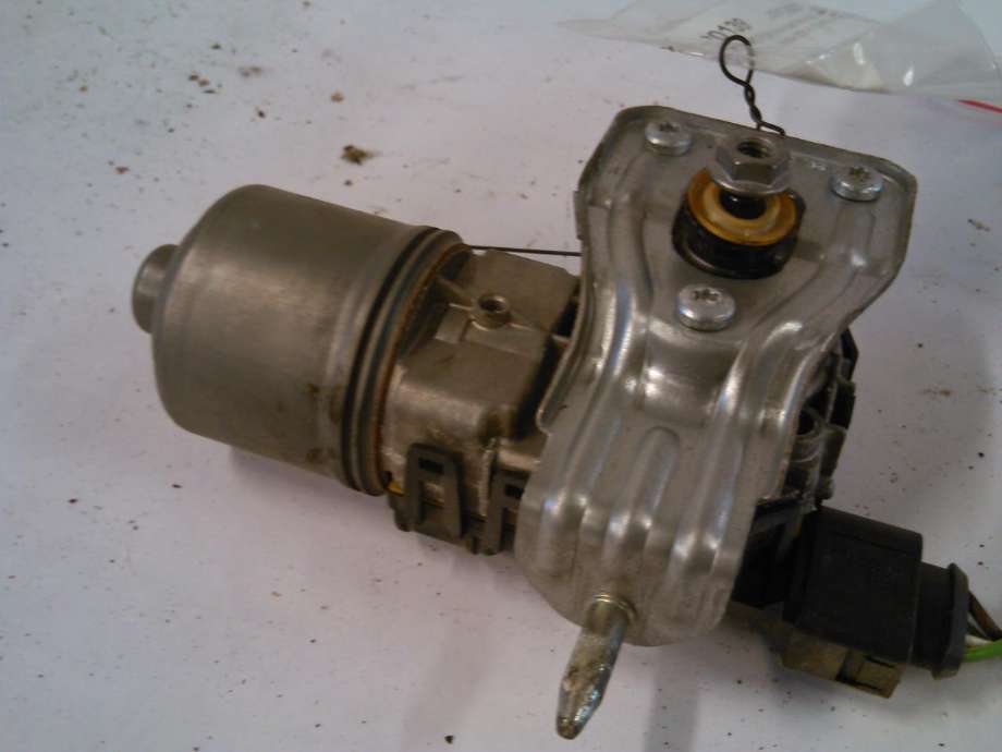 Viskermotor frontrute til VW Polo, 2009-2014 (Type V, Fase 1)  (BOSCH|0390241566)