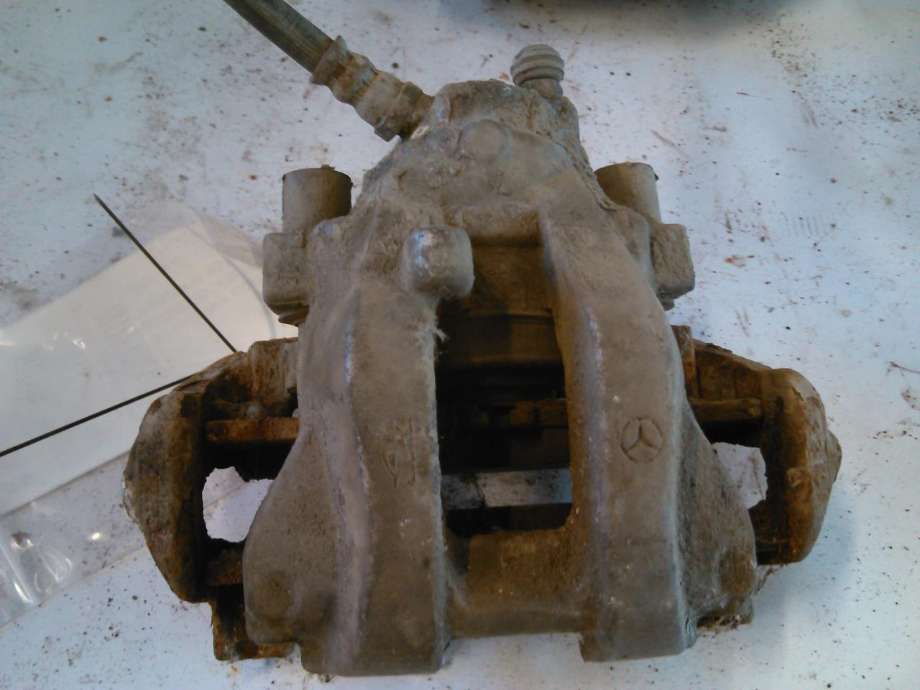 Bremsecaliper venstre bak til Mercedes E-Klasse, 2002-2006 (Fase 1) (W211) (W211) 
