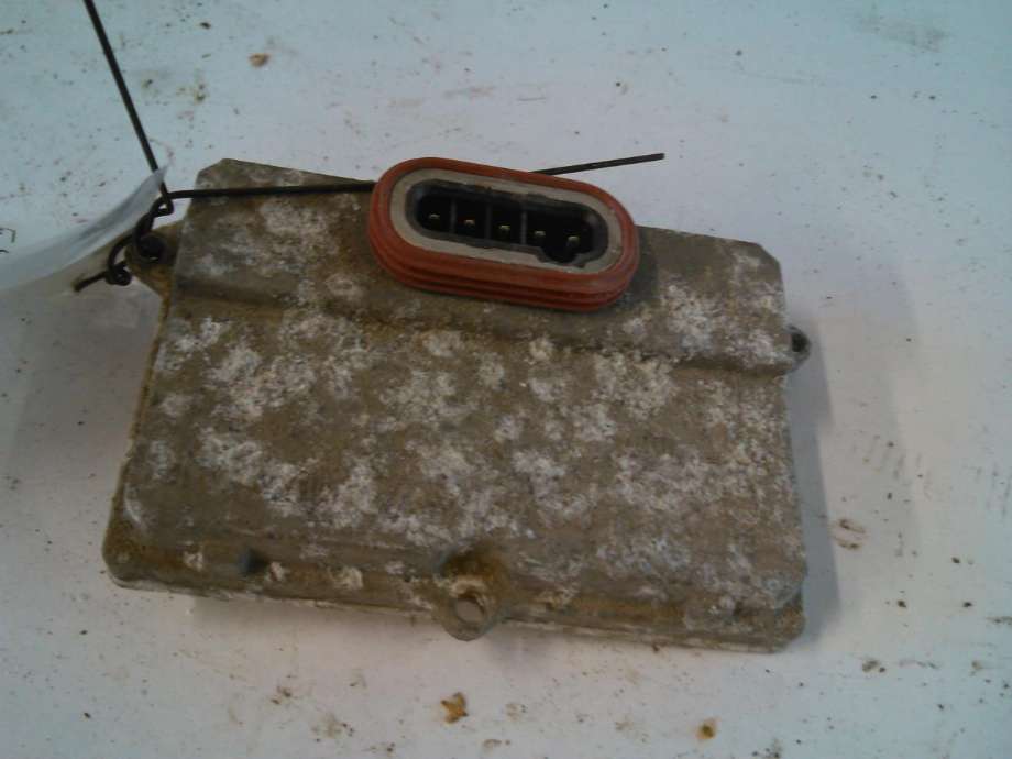 Styreenhet xenon/ballast til Mercedes E-Klasse, 2002-2006 (Fase 1) (W211) (W211) (5DV008290-00)