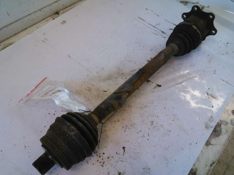Drivaksel venstre foran, diesel/manuell til Audi A4, 2004-2008 (Type III) (B7) (B7) 