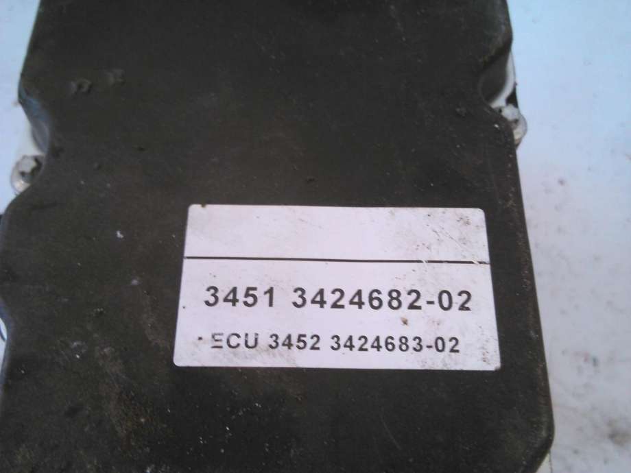 ABS sentral til BMW X3 2003-2006 (Fase 1) (E83) (E83) (34513424682-02|34523424683-02|)
