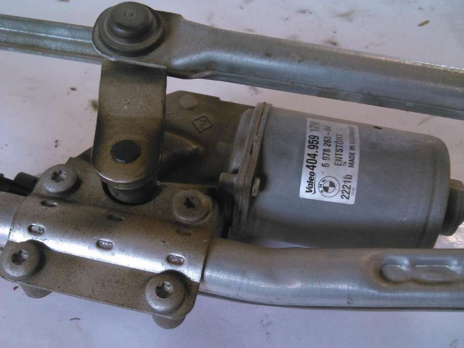 Viskermotor frontrute komplett m/overføring til BMW 3-Serie 2005-2011 (E90/E91/E92/E93) (E90/E91/E92/E93) (VALEO|404.959|6978263-04|)