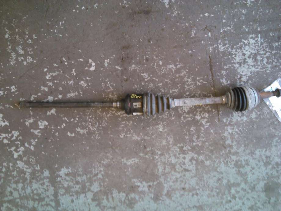 Drivaksel venstre foran, diesel/manuell til Toyota RAV4, 2000-2006 (Type II)  